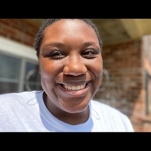 Meet your Posher, Rebekah